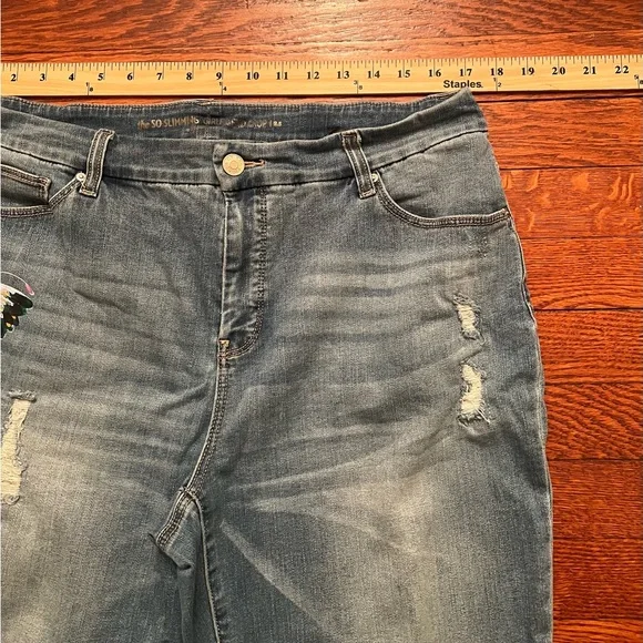 Chico’s Girlfriend Crop Jeans Hand Painted Butterfly Stretch Sz 2.5(M)34”waist - Picture 8 of 13